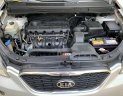 Kia Carens 2016 - Cần bán gấp Kia Carens sản xuất năm 2016, màu bạc còn mới  