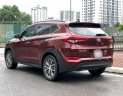 Hyundai Tucson 2015 - Bán ô tô Hyundai Tucson sản xuất 2015, màu đỏ, nhập khẩu