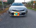 Toyota Camry 2016 - Bán xe Toyota Camry năm 2016, màu bạc còn mới