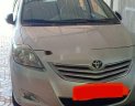 Toyota Vios 2010 - Cần bán lại xe Toyota Vios 2010, màu bạc còn mới, giá 290tr