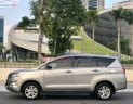 Toyota Innova   2.0G   2019 - Cần bán xe Toyota Innova 2.0G đời 2019, màu bạc xe gia đình