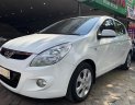 Hyundai i20 2011 - Cần bán gấp Hyundai i20 2011, màu trắng, nhập khẩu nguyên chiếc, giá chỉ 289 triệu