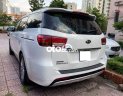 Kia Sedona 2016 - Cần bán Kia Sedona sản xuất 2016, màu trắng