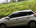 Toyota Yaris 2017 - Cần bán lại xe Toyota Yaris năm sản xuất 2017, màu trắng, nhập khẩu