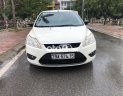 Ford Focus 2012 - Cần bán xe Ford Focus sản xuất 2012, màu trắng  