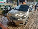 Toyota Vios   E 2013 - Bán Toyota Vios E năm sản xuất 2013, màu vàng cát