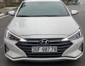 Hyundai Elantra   2.0GLS 2019 - Cần bán gấp Hyundai Elantra 2.0GLS năm sản xuất 2019, màu trắng, giá chỉ 615 triệu