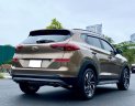 Hyundai Tucson   1.6 Tubor  2020 - Cần bán Hyundai Tucson 1.6 Tubor năm sản xuất 2020, màu nâu còn mới