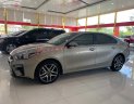 Kia Cerato   1.6 MT  2019 - Xe Kia Cerato 1.6 MT năm 2019, màu vàng cát