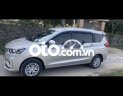 Suzuki Ertiga    2019 - Xe Suzuki Ertiga đời 2019, màu bạc xe gia đình