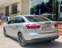 Ford Focus AT  2015 - Bán Ford Focus AT đời 2015, màu bạc giá cạnh tranh