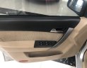 Chevrolet Aveo 2016 - Màu bạc, số sàn