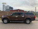 Nissan Navara 4x2 AT 2017 - Cần bán lại xe Nissan Navara EL 2.5 L 4x2 AT năm 2017, màu nâu