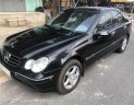 Mercedes-Benz C200 2001 - Xe Mercedes-Benz C200 năm 2001, màu đen, giấy tờ hợp lệ và đủ điều kiện để mua bán và sang tên, giá tốt