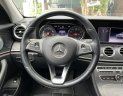 Mercedes-Benz E250 2018 - Bán xe Mercedes-Benz E250 năm 2018, xe cực sang, siêu lướt, biển thành phố