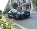 Porsche Panamera 2017 - Cần bán gấp Porsche Panamera sản xuất năm 2017, màu xanh cavansite, xe nguyên bản 100%, giá cực tốt