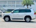 Toyota Land Cruiser   VX 4.6 V8  2019 - Bán xe Toyota Land Cruiser VX 4.6 V8 năm sản xuất 2019, màu bạc, nhập khẩu nguyên chiếc