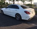 Mercedes-Benz C300  AMG 2016 - Cần bán lại xe Mercedes C300 AMG năm sản xuất 2016, màu trắng