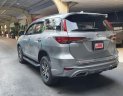 Toyota Venza 2017 - Bán ô tô Toyota Venza 2.7AWD AT năm 2017, màu bạc