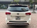 Kia Sedona 2016 - Cần bán gấp Kia Sedona 3.3 GAT sản xuất năm 2016, màu trắng, 626tr