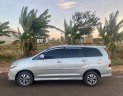 Toyota Innova   E  2016 - Bán ô tô Toyota Innova E sản xuất năm 2016, màu bạc giá cạnh tranh