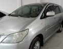 Toyota Innova 2013 - Bán Toyota Innova sản xuất 2013, màu bạc giá cạnh tranh