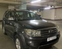 Toyota Fortuner 2010 - Bán Toyota Fortuner 2.7 V 4X4 AT năm sản xuất 2010, màu xám, cam kết xe không đâm đụng, không ngập nước