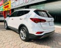 Hyundai Santa Fe 4WD 2018 - Cần bán Hyundai Santa Fe 4wd sản xuất 2018, màu trắng