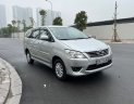 Toyota Innova   2.0E   2013 - Bán xe Toyota Innova 2.0E sản xuất năm 2013, màu bạc