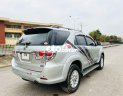 Toyota Fortuner   G   2012 - Bán Toyota Fortuner G sản xuất 2012, màu bạc xe gia đình