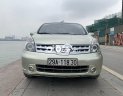 Nissan Grand livina 2011 - Cần bán gấp Nissan Grand livina 1.8AT năm 2011, màu bạc, giá tốt