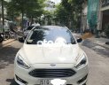 Ford Focus   Titanium   2018 - Cần bán gấp Ford Focus Titanium sản xuất năm 2018, màu trắng chính chủ