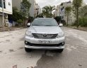 Toyota Fortuner V  2015 - Bán Toyota Fortuner V sản xuất năm 2015, màu bạc chính chủ