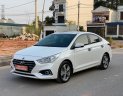 Hyundai Accent 1.4 AT bản đặc biệt 2020 - Bán gấp Hyundai Accent 1.4 AT bản đặc biệt sản xuất 2020, màu trắng, giá chỉ 525 triệu