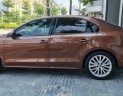 Volkswagen Jetta 1.4L 2016 - Bán Volkswagen Jetta 1.4L sản xuất năm 2016, màu nâu, xe nhập, giá tốt