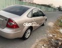 Ford Focus 2006 - Bán ô tô Ford Focus sản xuất 2006, màu bạc 