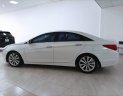 Hyundai Sonata 2018 - Cần bán gấp Hyundai Sonata 2.0 AT màu trắng, xe nhập khẩu nguyên chiếc