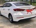 Hyundai Elantra 2017 - Cần bán gấp Hyundai Elantra sản xuất 2017, màu trắng, giá 408tr