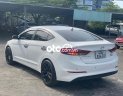 Hyundai Elantra 2018 - Bán ô tô Hyundai Elantra 2.0 sản xuất năm 2018, màu trắng