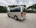 Toyota Hiace 2005 - Bán xe Toyota Hiace 2.5 sản xuất năm 2005, màu bạc chính chủ