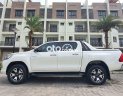 Toyota Hilux 2019 - Bán Toyota Hilux năm 2019, màu trắng, xe nhập, 912tr