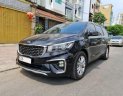 Kia Sedona 2020 - Cần bán gấp Kia Sedona năm 2020, màu đen như mới