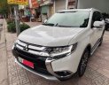 Mitsubishi Outlander 2018 - Cần bán xe Mitsubishi Outlander 2.0 CVT Premium sản xuất 2018, màu trắng 