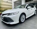 Toyota Camry 2019 - Bán Toyota Camry năm sản xuất 2019, màu trắng, nhập khẩu