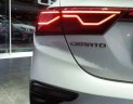 Kia Cerato 2022 - Bán xe Kia Cerato 1.6 AT Deluxe sản xuất 2022, màu trắng
