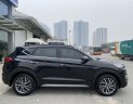 Hyundai Tucson 2020 - Cần bán lại xe Hyundai Tucson 2.0AT năm 2020, màu đen như mới, 848tr