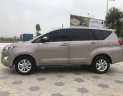 Toyota Innova 2019 - Cần bán lại xe Toyota Innova 2.0E sản xuất 2019, màu nâu số sàn