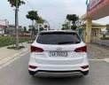 Hyundai Santa Fe 2016 - Bán Hyundai Santa Fe sản xuất 2016, màu trắng