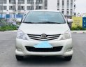 Toyota Innova 2011 - Xe Toyota Innova 2.0G năm sản xuất 2011, màu vàng cát