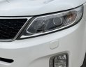 Kia Sorento 2016 - Cần bán xe Kia Sorento 2.4 AT sản xuất 2016, màu trắng, 595 triệu